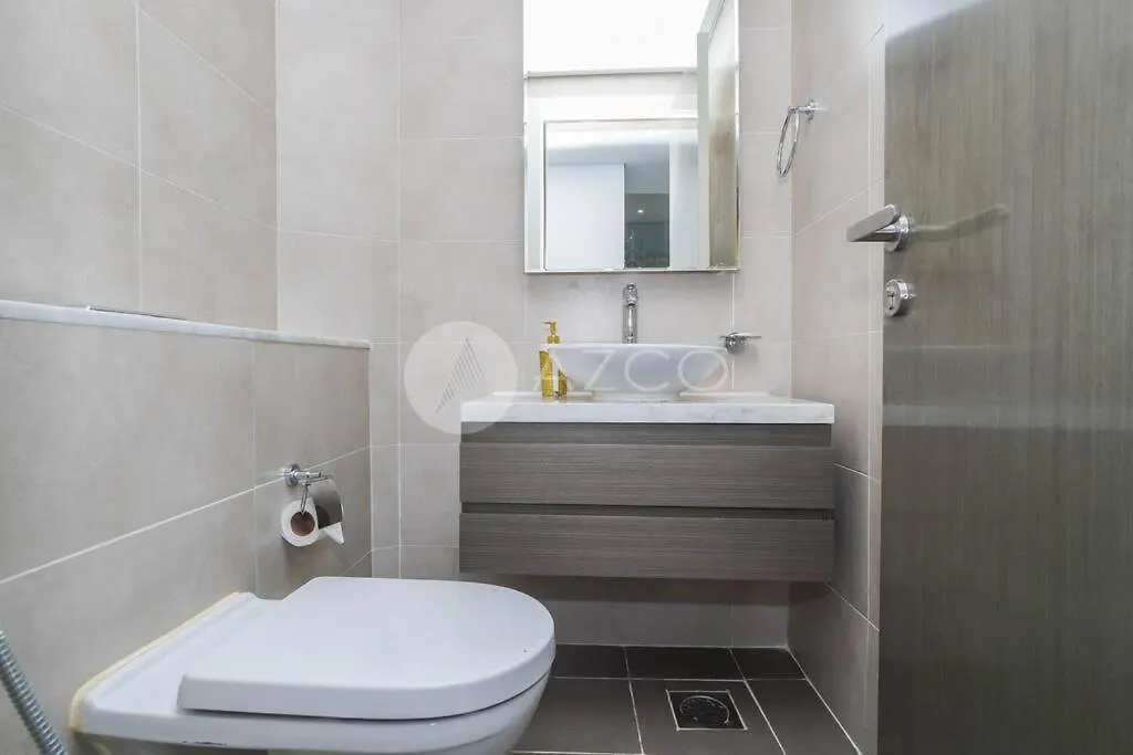 Apartment Deluxe One Br In Damac Maison Prive Dubai