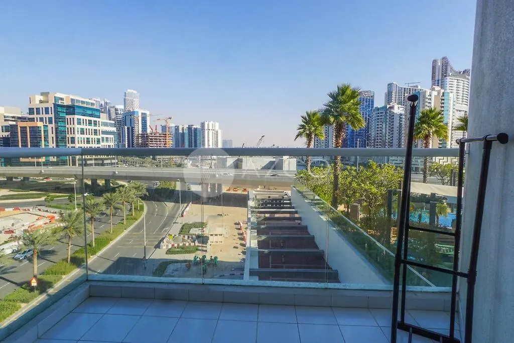 Apartment Deluxe One Br In Damac Maison Prive Dubai